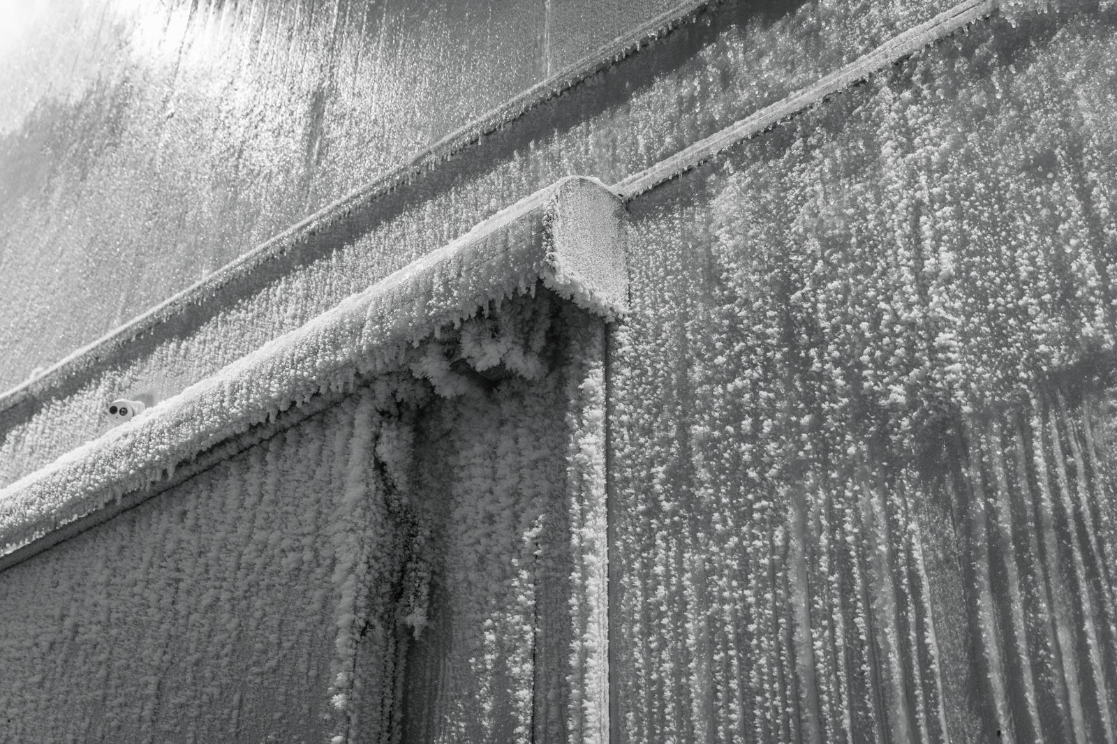 Kylmälaitteet ja palvelut - jäätynyt pinta